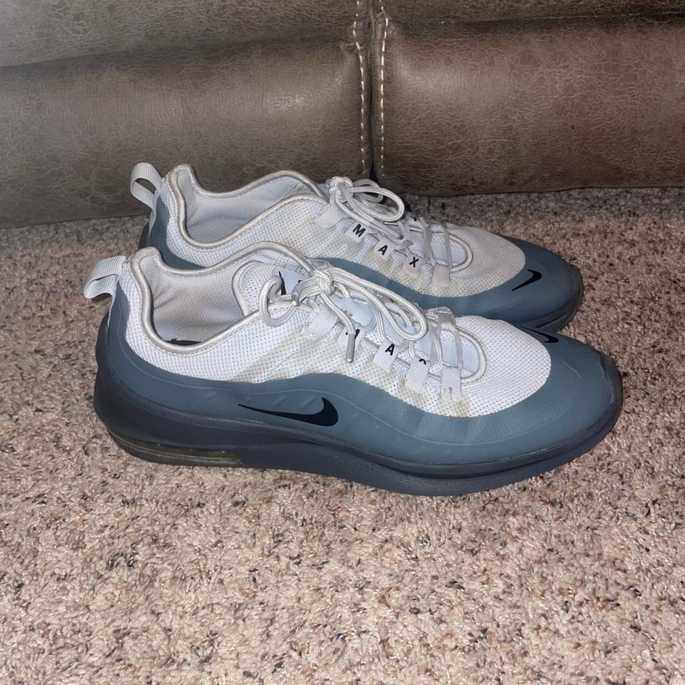 Nike Air Max Axis Mens 10